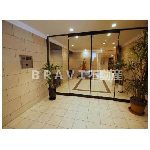 イグレック南本町　BRAVI不動産のエントランス|【イグレック南本町】落ち着いたエントランスです