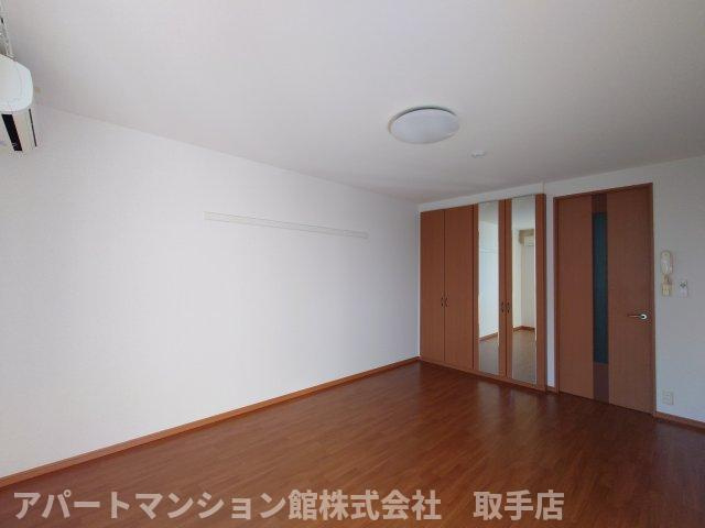 パークヒルズの居間・リビング