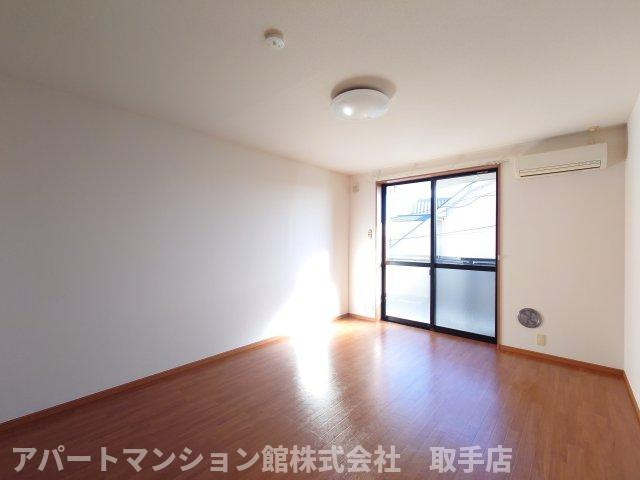 パークヒルズの居間・リビング