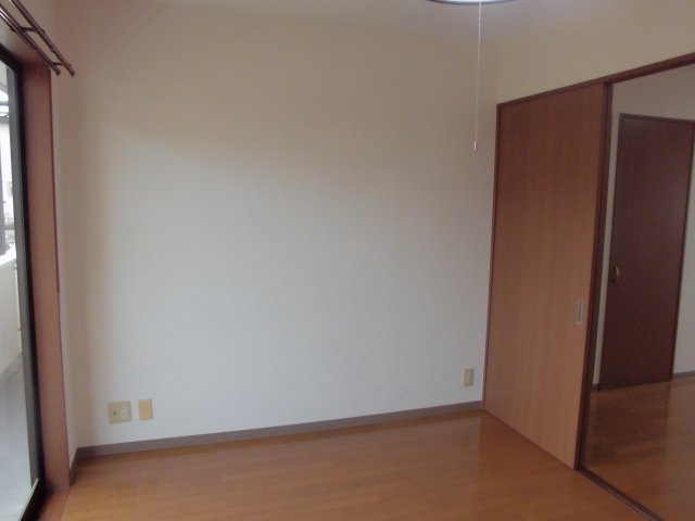 ライフステージカザマの子供部屋|ゆったりした子供部屋です