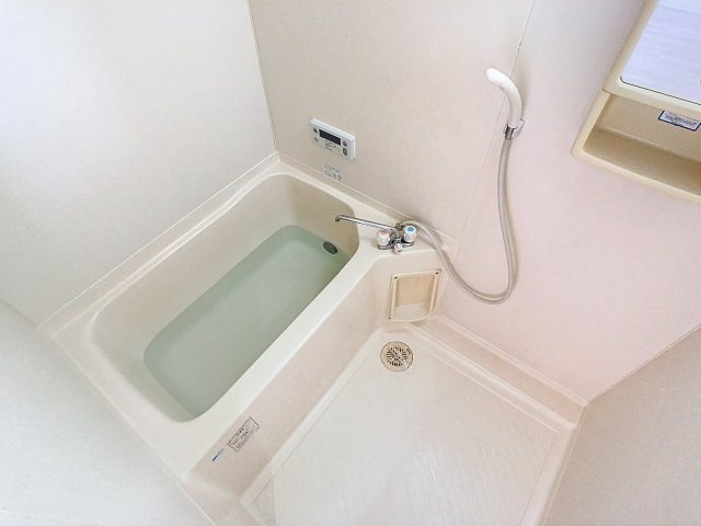 ライフステージカザマの浴室|きれいなお風呂です