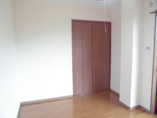 ライフステージカザマの洋室|洋室です