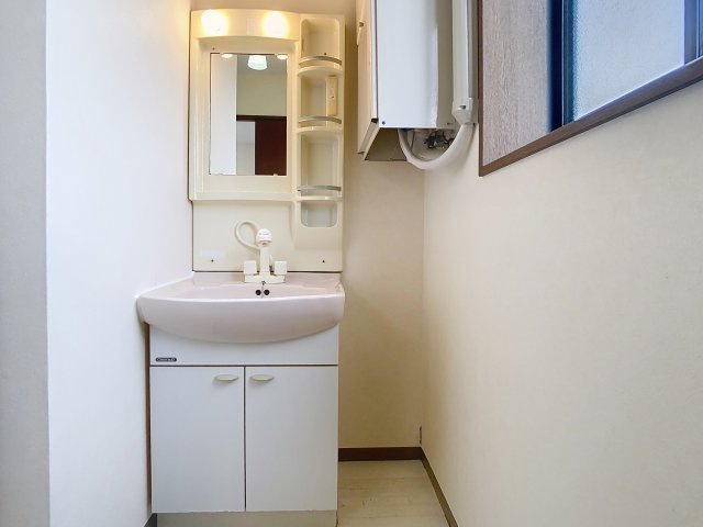 ライフステージカザマの独立洗面台|使いやすい独立洗面台です