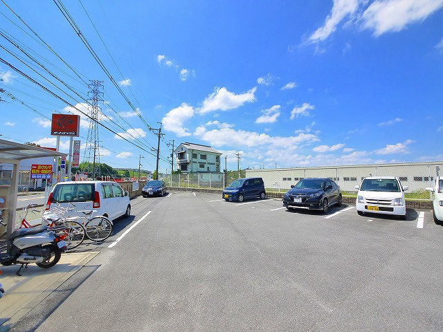 エスペランサ木津の駐車場