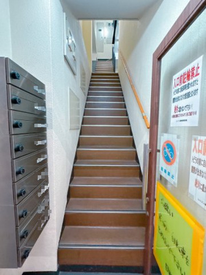 【エントランス】 | 日新ビル