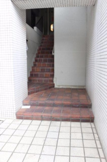 【エントランス】