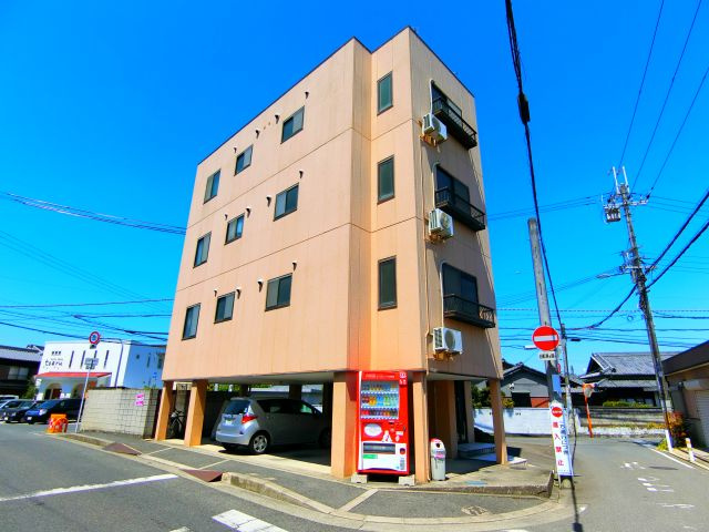 ハイツロベリアの外観