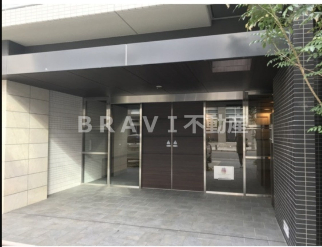 コンフォリア心斎橋EAST（コンフォリアシンサイバシイースト）　BRAVI不動産のエントランス