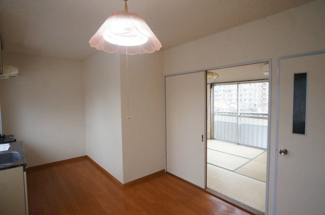 【内装】 | 和室につづいてます