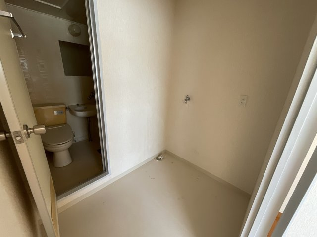 【内装】 | お風呂につづいてます