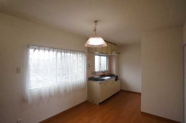 【居間・リビング】 | ごゆっくりおくつろぎください