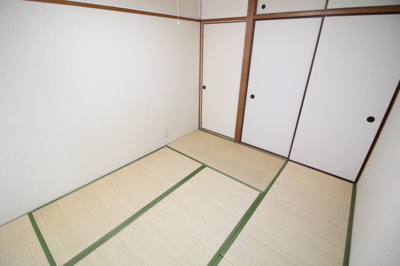 【寝室】 | ロイヤルトップレジデンス