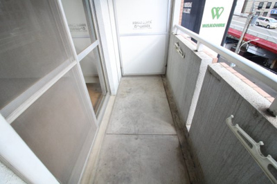 【バルコニー】 | マルキュウビル