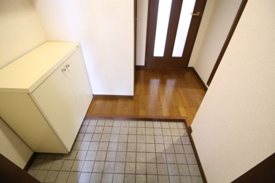【玄関】 | マルキュウビル