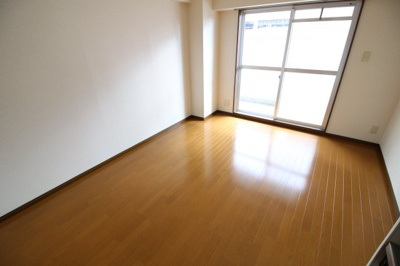 【居間・リビング】 | マルキュウビル