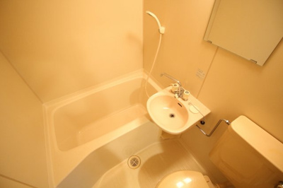 【浴室】 | マルキュウビル