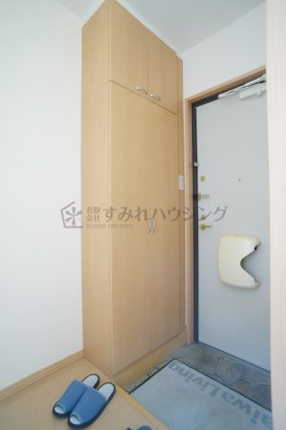 加藤タウンハウスＤ棟の玄関