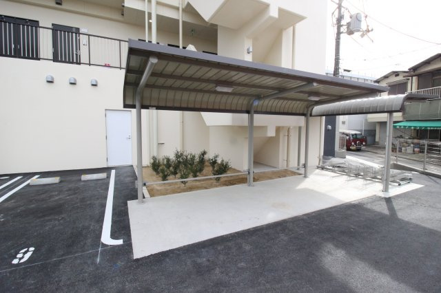 【その他共用部分】 | ラフォーレ久宝園 | ☆屋根付き駐輪場☆