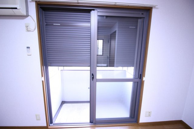 【セキュリティ】 | ラフィーネ・吉井 | 防犯シャッター