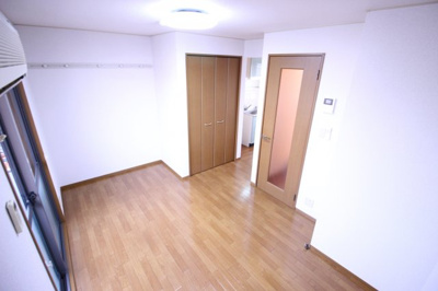 【洋室】 | ラフィーネ・吉井