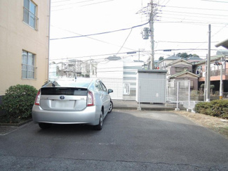 【駐車場】