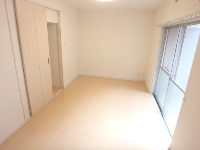 親和マンションの寝室
