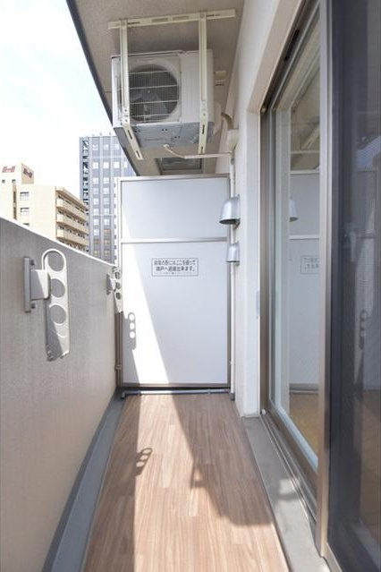 SERENiTE堺筋本町SUD（セレニテサカイスジホンマチエスユーディー）　BRAVI不動産のバルコニー