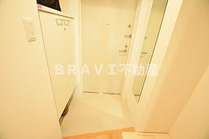 SERENiTE堺筋本町SUD（セレニテサカイスジホンマチエスユーディー）　BRAVI不動産の玄関