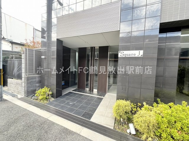 スクウェアＪのエントランス