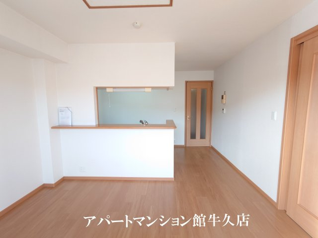 ウエスト・アヴェニューの居間・リビング