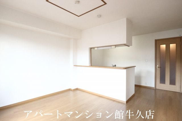 ウエスト・アヴェニューの居間・リビング