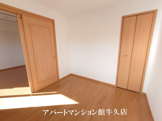 ウエスト・アヴェニューの子供部屋