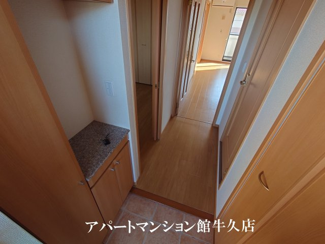 ウエスト・アヴェニューの玄関