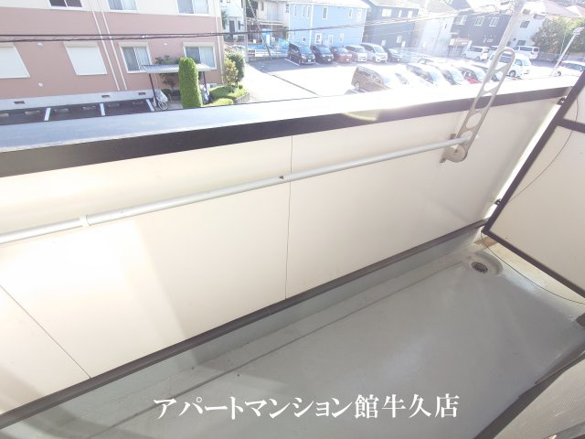 ウエスト・アヴェニューのバルコニー