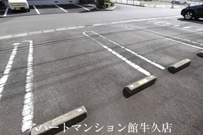 【駐車場】 | ウエスト・アヴェニュー