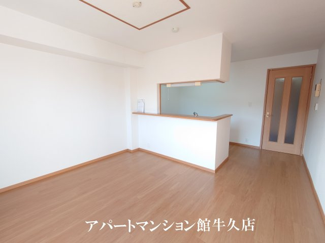 ウエスト・アヴェニューの居間・リビング