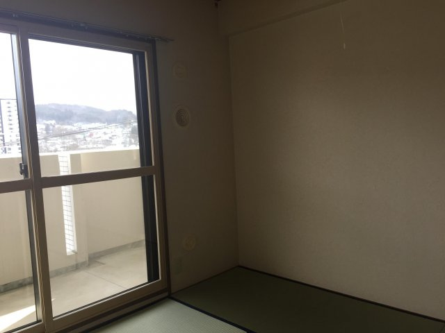 エスト加賀野の和室