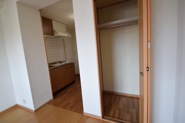 イワセ・ヴィラの収納|クローゼット付きです