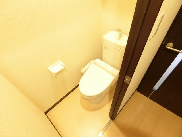 スリーハーブズ狭山II番館のトイレ
