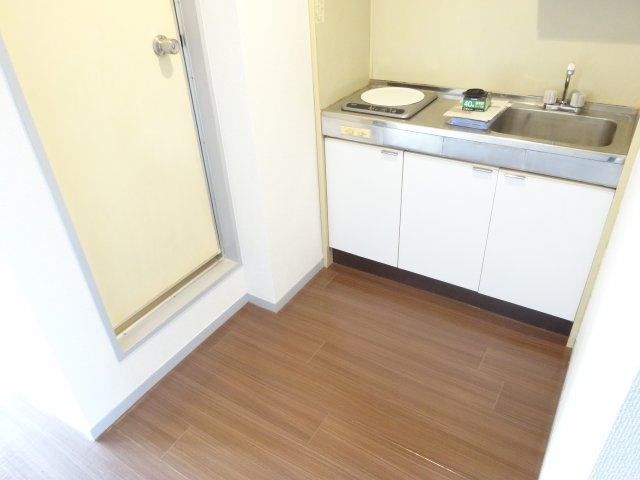 パールハイムの居間・リビング|同物件別部屋イメージ