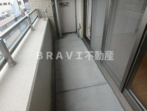アーデンタワー立売堀　BRAVI不動産のバルコニー|【アーデンタワー立売堀】お洗濯にも便利なバルコニー付き