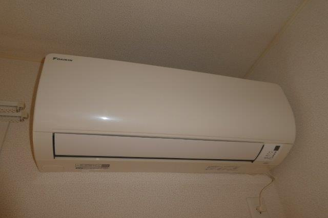 グランテージ中庄Ⅲの設備|洋室エアコン