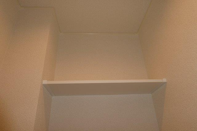 グランテージ中庄Ⅲのトイレ|トイレ棚