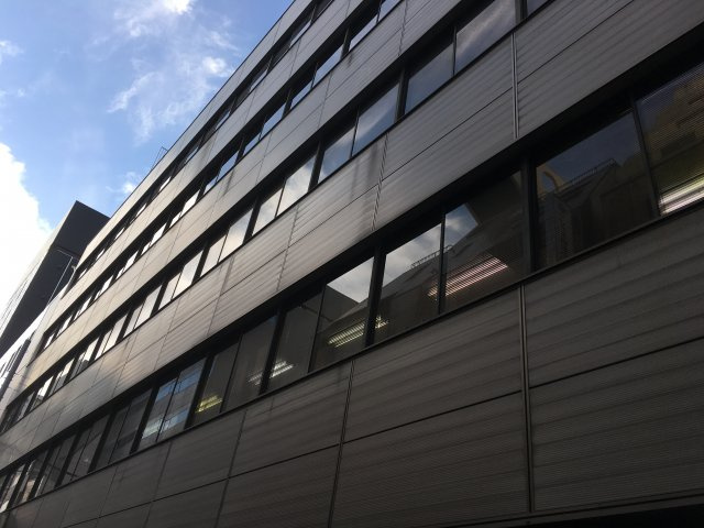 中尾ビルの外観