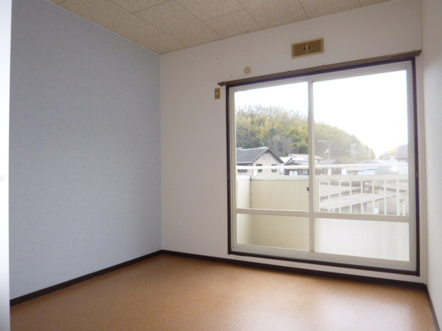 エスポワールヤマテの洋室