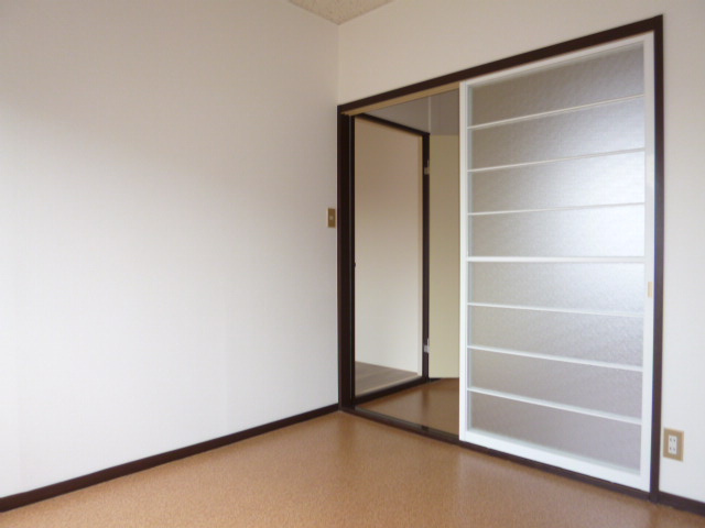 エスポワールヤマテの洋室