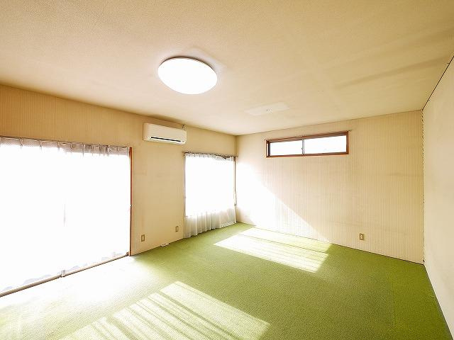 北郡山町尾矢邸の洋室|ゆったりした洋室です