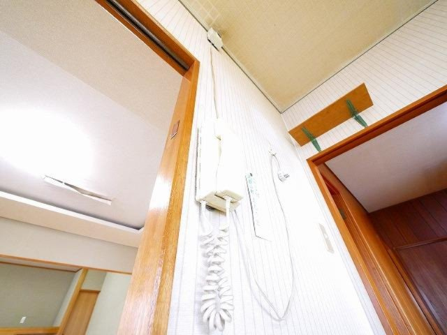 北郡山町尾矢邸の設備|インターホンです
