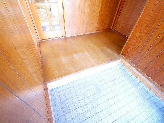 北郡山町尾矢邸の玄関|シンプルで使いやすい玄関です