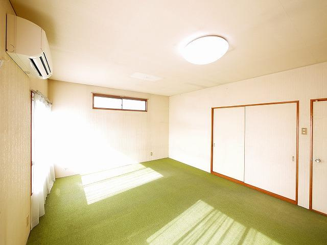 北郡山町尾矢邸の洋室|ゆったりした洋室です